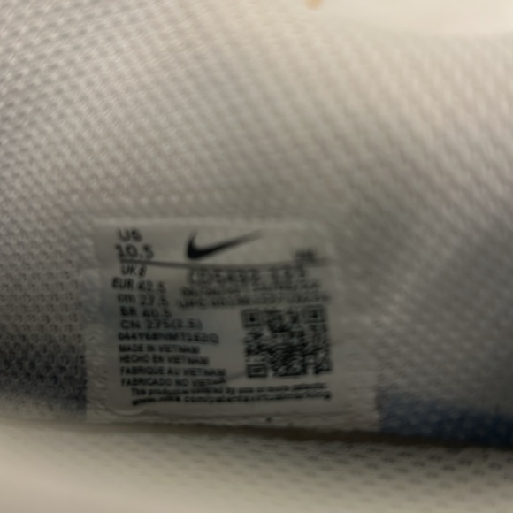 Women’s air max excee - size 10.5W - Picture 6 of 7